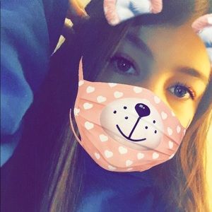 Meet your Posher, Andrea